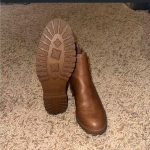 Brown Boots Size 8